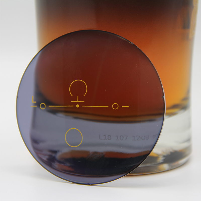 1,56 Fotochromatická progresívna šošovka HMCSHMC