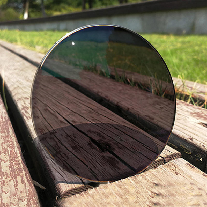 1,56 Bifokálna fotochromatická plochá šošovka HMC/SHMC