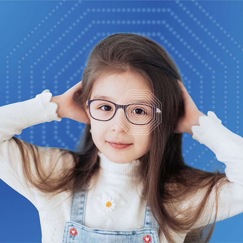 Osemhranná kruhová šošovka na kontrolu krátkozrakosti