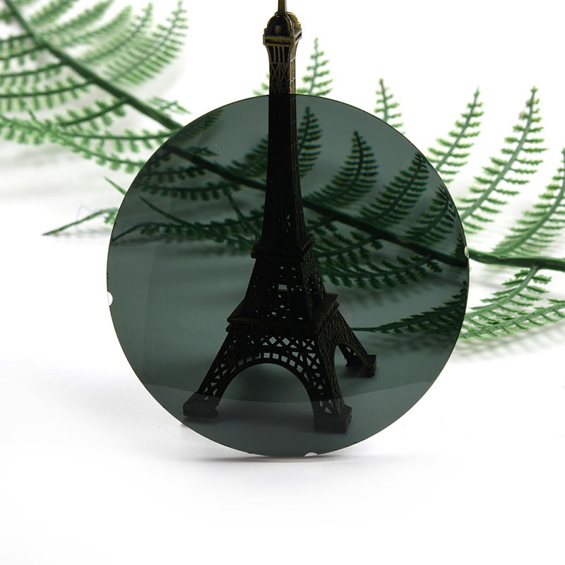 1,56 Polarizovaná šošovka